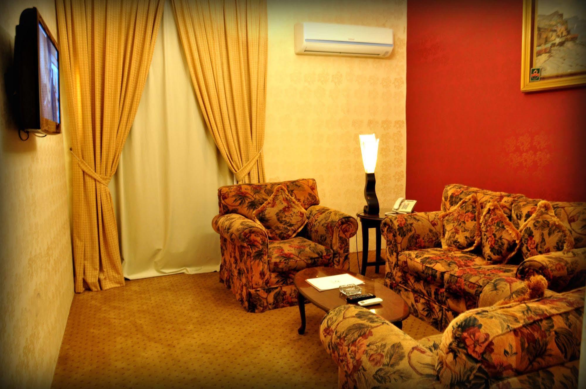 Al Higgi Hotel Janbu Zewnętrze zdjęcie