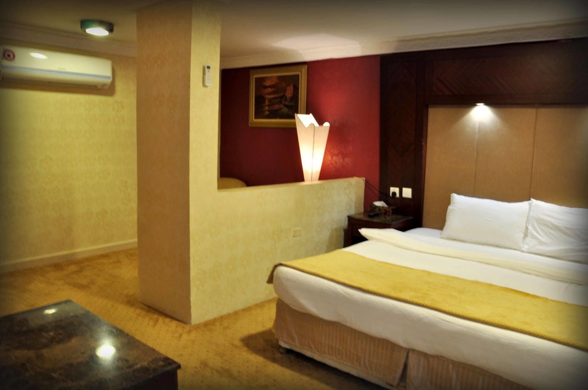 Al Higgi Hotel Janbu Zewnętrze zdjęcie