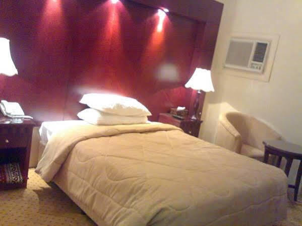 Al Higgi Hotel Janbu Zewnętrze zdjęcie